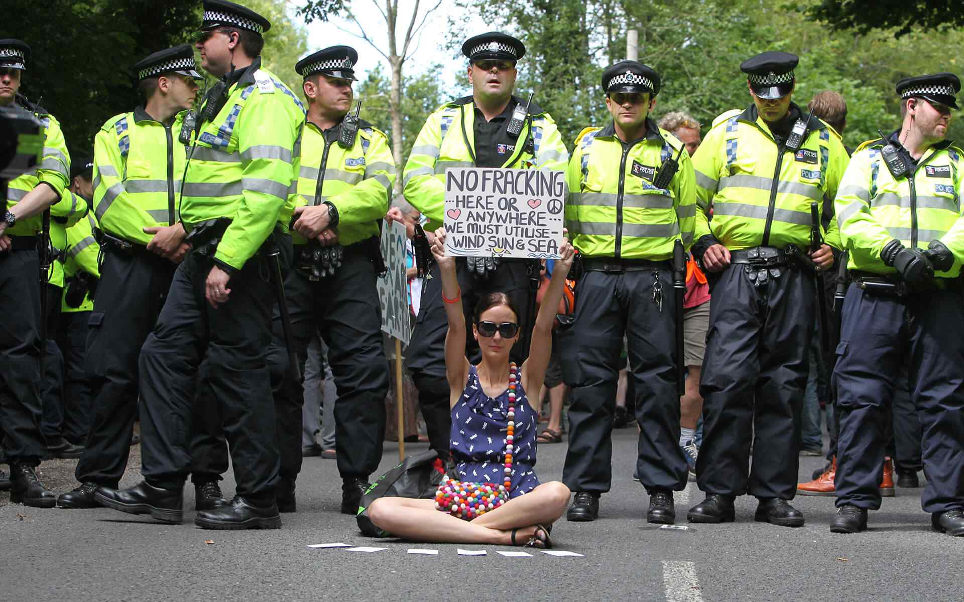 https://melaninvoterproject.com/wp-content/uploads/2019/03/woman_protest.jpg